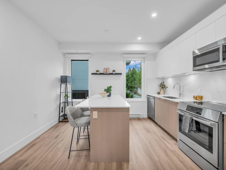 1732 Templeton Drive, Vancouver, BC, V5N 1B6 - 10