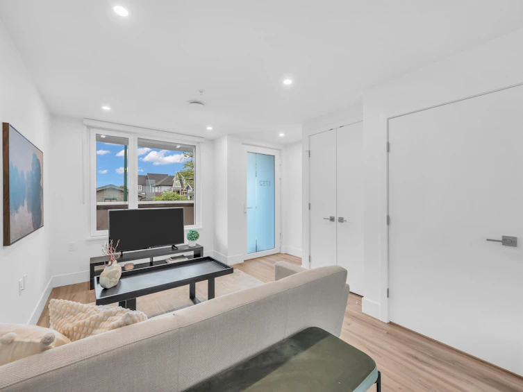 1732 Templeton Drive, Vancouver, BC, V5N 1B6 - 14