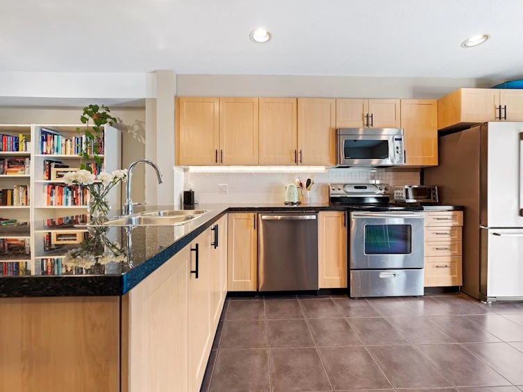 70-15168 36 Avenue, Surrey, BC, V3Z 0Z6 - 7