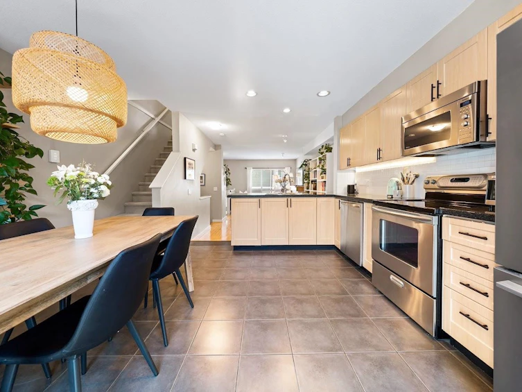 70-15168 36 Avenue, Surrey, BC, V3Z 0Z6 - 11
