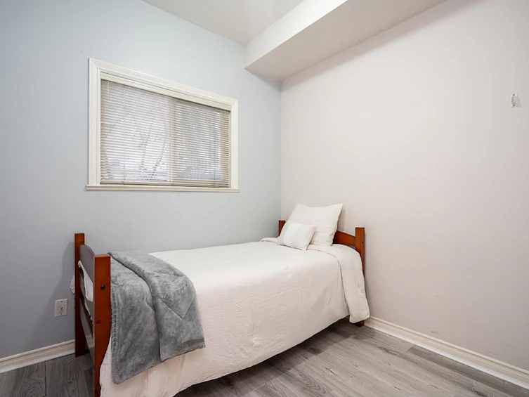 7408 18th Avenue, Burnaby, BC, V3N 1H5 - 13