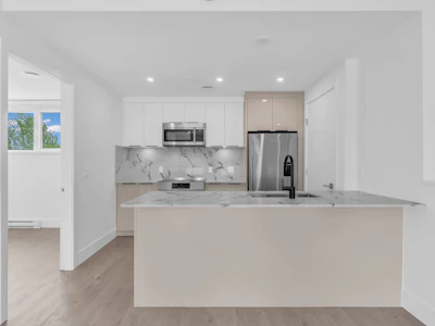 315-2250 E 1st Avenue - 5
