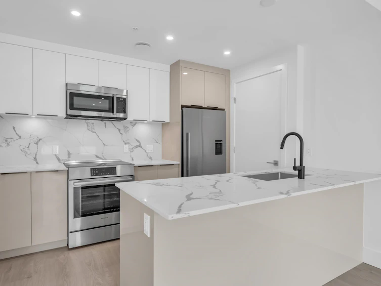 315-2250 E 1st Avenue, Vancouver, BC, V5N 1B6