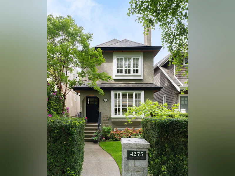 4275 W 14th Avenue, Vancouver BC V6R 2X7