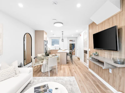 153-2230 E 1st Avenue - 5