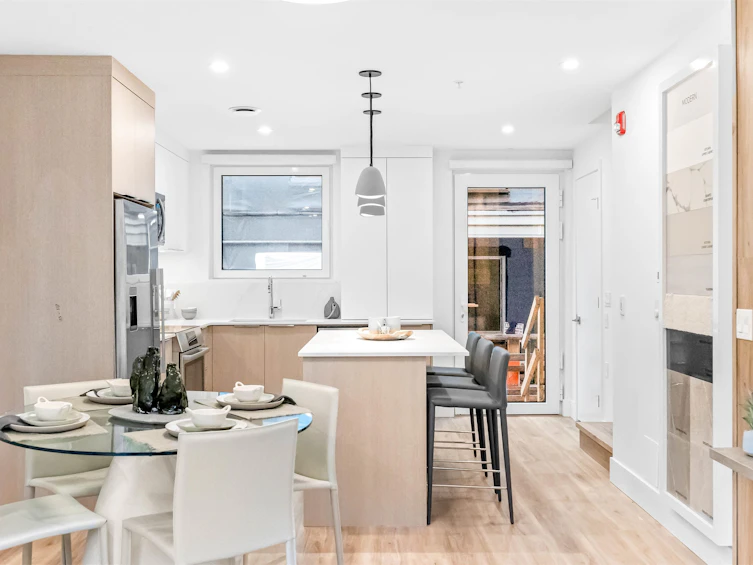 153-2230 E 1st Avenue, Vancouver, BC, V5N 1B6 - 6