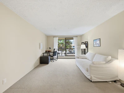 310-8511 Ackroyd Road - 4