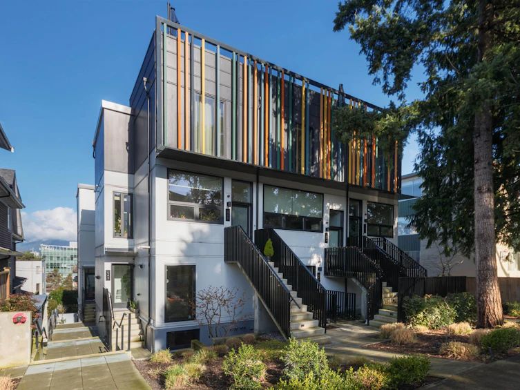 529 E 6th Avenue, Vancouver, BC, V5T 1K9 - 2