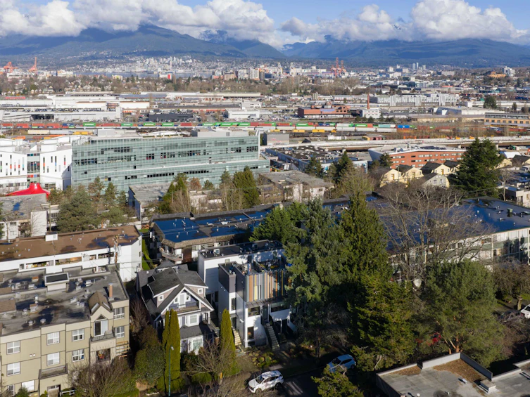 529 E 6th Avenue, Vancouver, BC, V5T 1K9 - 22