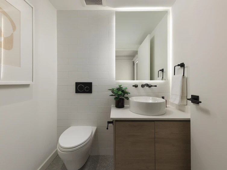 529 E 6th Avenue, Vancouver, BC, V5T 1K9 - 17