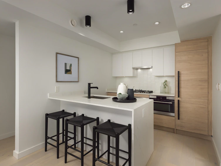 529 E 6th Avenue, Vancouver, BC, V5T 1K9 - 4