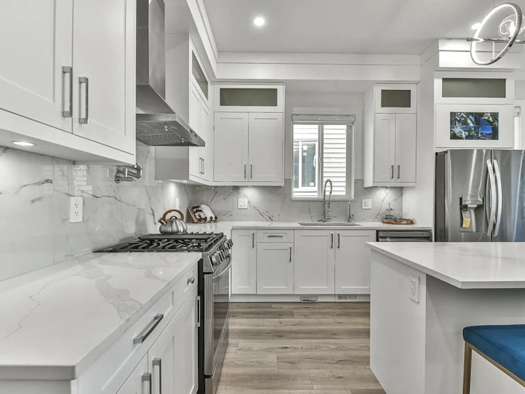 7422 196 Street, Surrey, BC, V2Y 3R7 - 14
