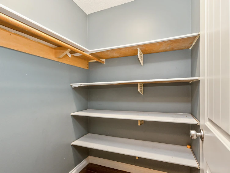 212-17661 58a Avenue, Surrey, BC, V3S 1N4 - 23
