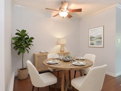 212-17661 58a Avenue - 3