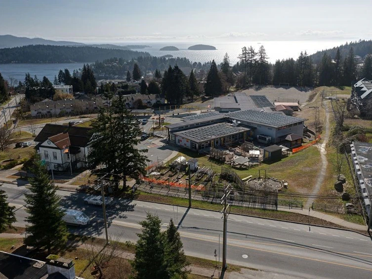 5-822 Gibsons Way, Gibsons, BC, V0N 1V7 - 28