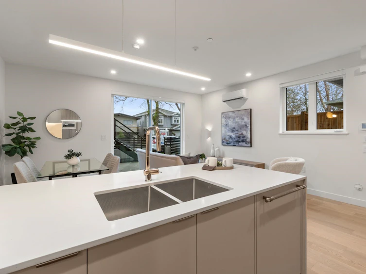 4-4963 Chester Street, Vancouver, BC, V5W 3A7 - 5
