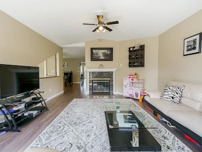 2155 156 Street - 5