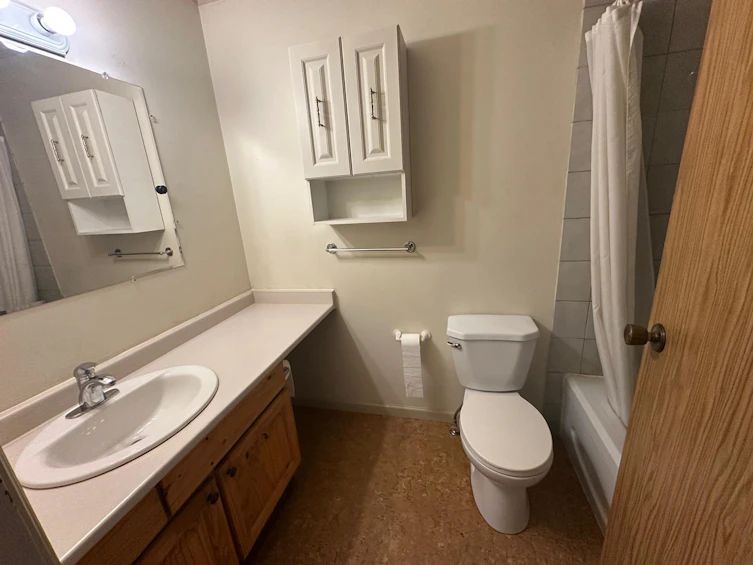 401-9682 134 Street, Surrey, BC, V3T 5L6 - 18