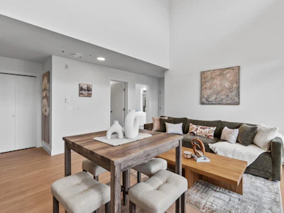 307-33820 South Fraser Way - 3