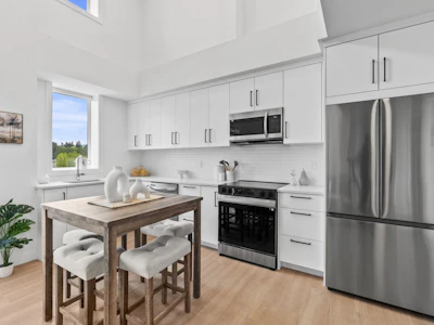 307-33820 South Fraser Way - 2