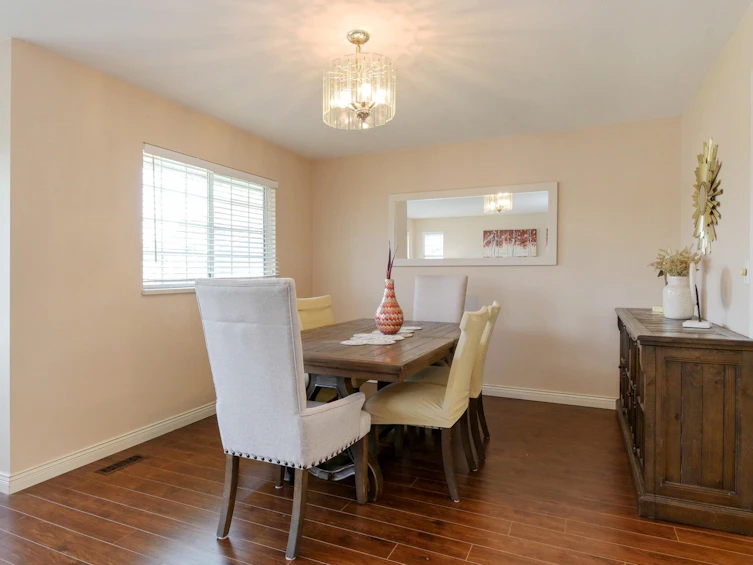 6084 185 Street, Surrey, BC, V3S 7P7 - 5