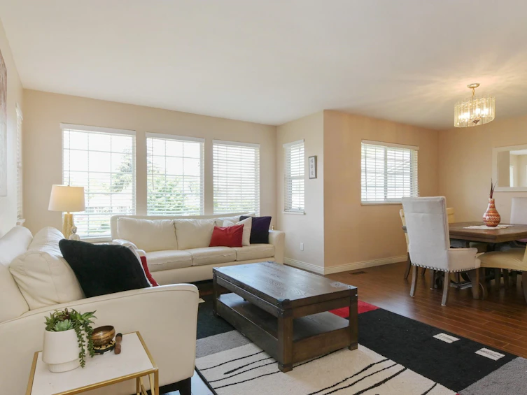 6084 185 Street, Surrey, BC, V3S 7P7 - 2