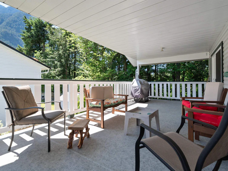 21035 Swallow Place, Hope, BC, V0X 1L1 - 33