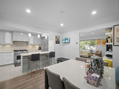 6978 Mckinnon Street - 4