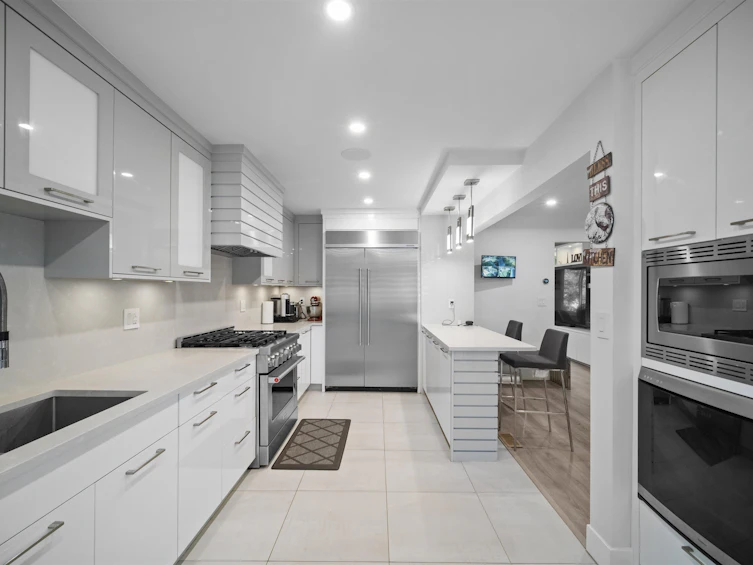 6978 Mckinnon Street, Vancouver, BC, V5S 3G5 - 6