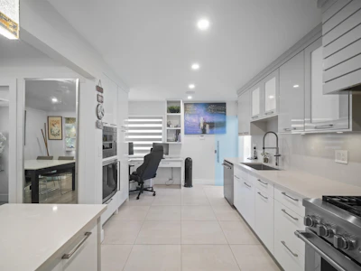 6978 Mckinnon Street - 5