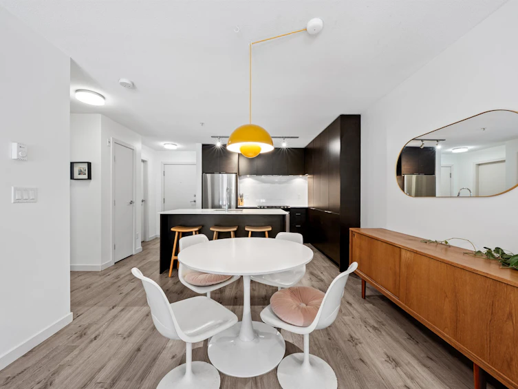 203-1677 Lloyd Avenue, North Vancouver, BC, V7P 0A9 - 14