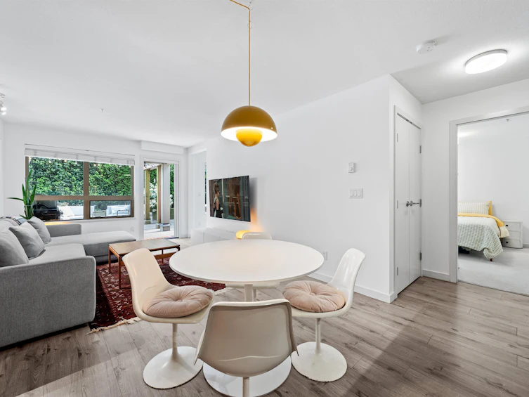 203-1677 Lloyd Avenue, North Vancouver, BC, V7P 0A9 - 2