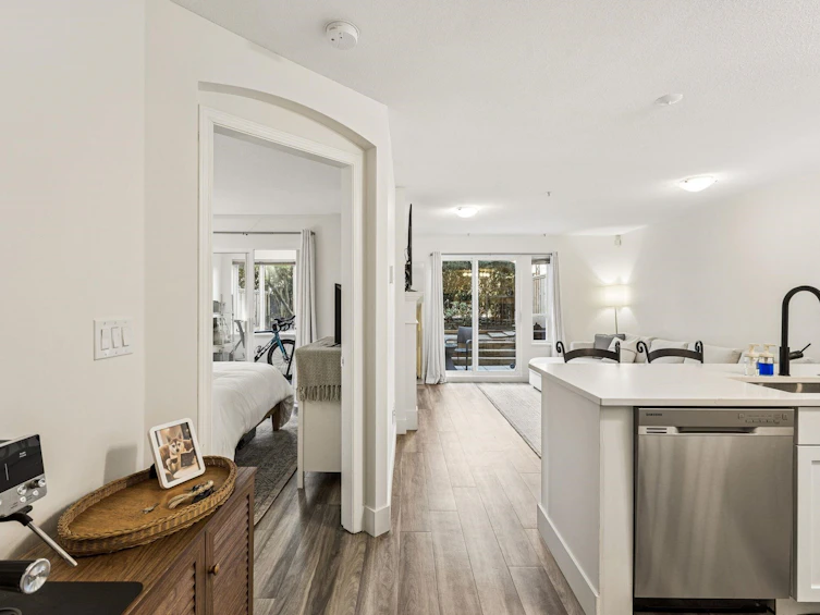 102-365 E 1st Street, North Vancouver, BC, V7L 4W5 - 14