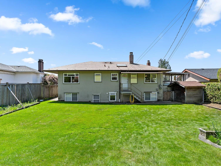 170 Carisbrooke Crescent, North Vancouver, BC, V7N 2S1 - 14