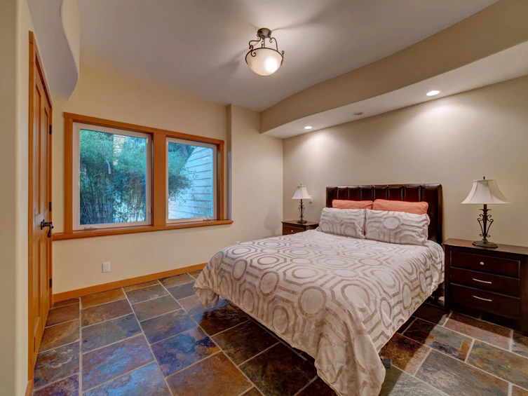 6480 Shoreline Place, Sechelt, BC, V7Z 0L1 - 37