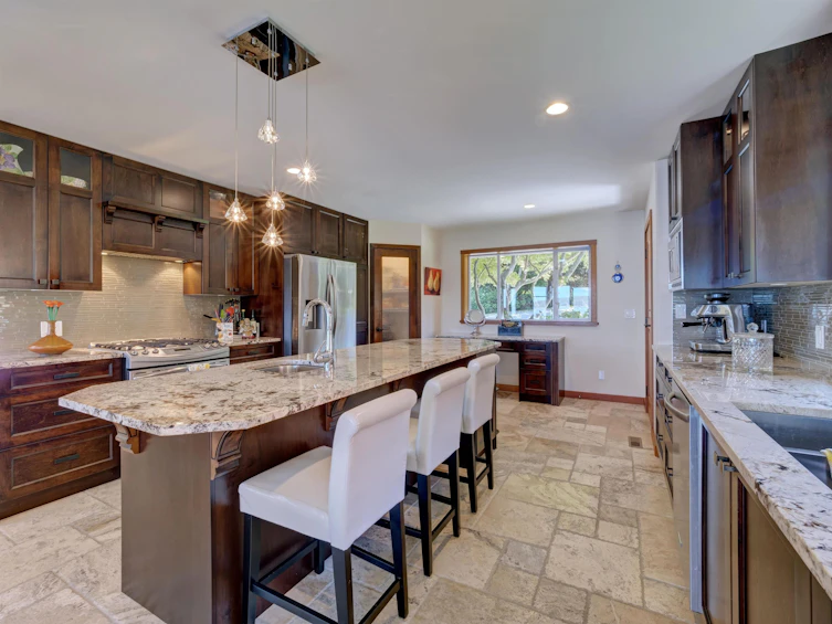 6480 Shoreline Place, Sechelt, BC, V7Z 0L1 - 17