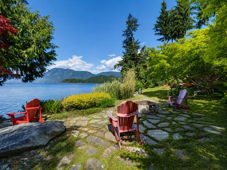 6480 Shoreline Place, Sechelt, BC, V7Z 0L1 - 2