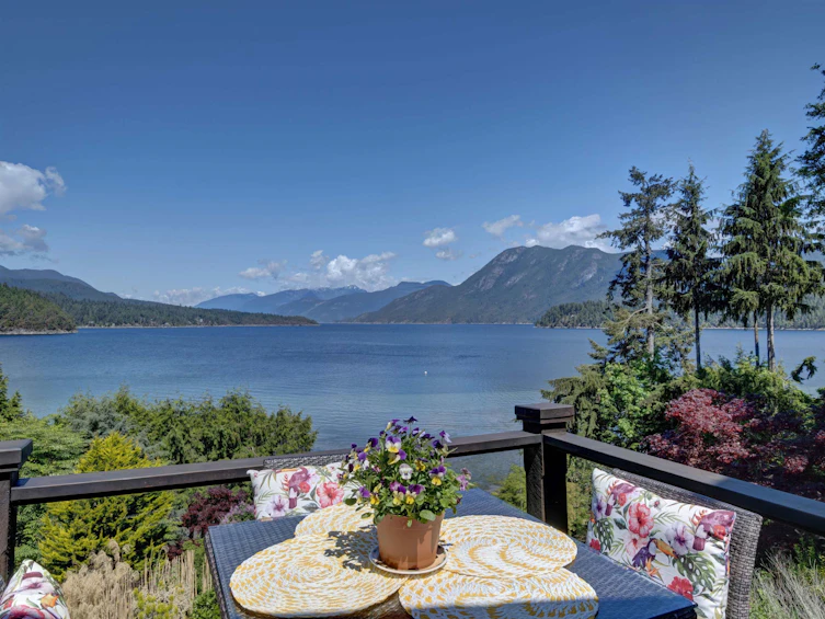 6480 Shoreline Place, Sechelt, BC, V7Z 0L1 - 11