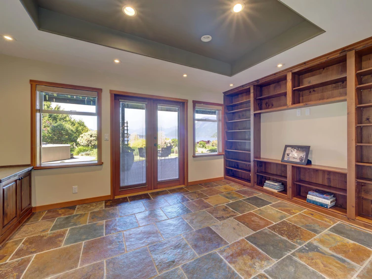 6480 Shoreline Place, Sechelt, BC, V7Z 0L1 - 39