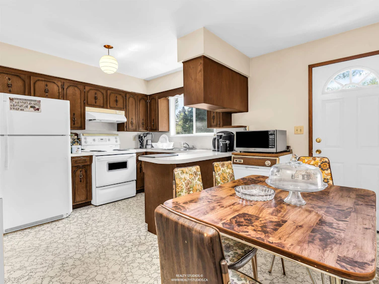 2553 Bendale Road, North Vancouver, BC, V7H 1G6 - 9