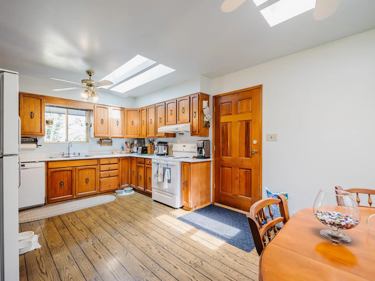 21190 Glenwood Avenue, Maple Ridge, BC, V2X 8K5 - 19