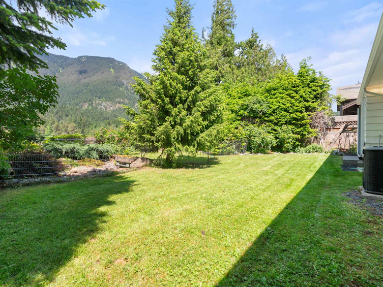 236 Water Avenue, Hope, BC, V0X 1L0 - 21