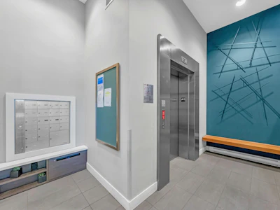301-4710 Hastings Street - 3