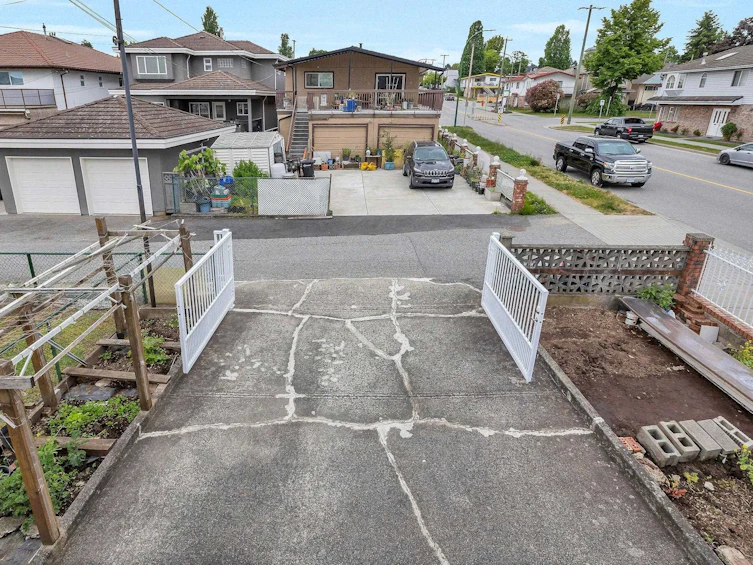 683 Gilmore Avenue, Burnaby, BC, V5C 5W6 - 33