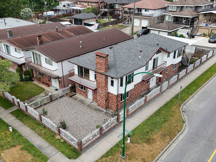 683 Gilmore Avenue, Burnaby, BC, V5C 5W6 - 37