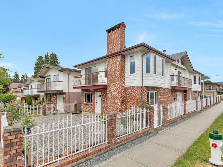 683 Gilmore Avenue, Burnaby, BC, V5C 5W6 - 36