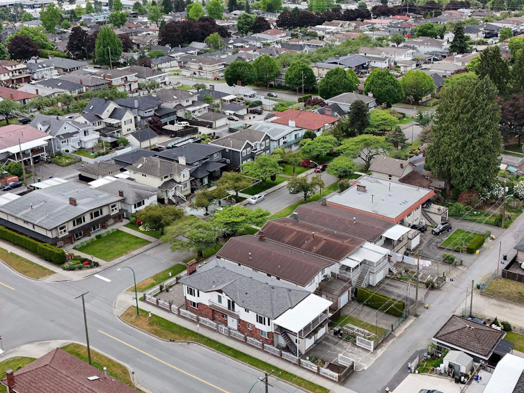683 Gilmore Avenue, Burnaby, BC, V5C 5W6 - 40