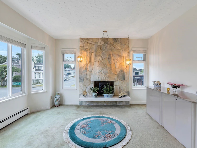 683 Gilmore Avenue, Burnaby, BC, V5C 5W6 - 4