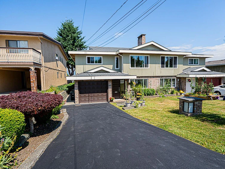 3949 Gilpin Street, Burnaby, BC, V5G 2H2