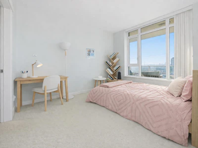 606-2388 Madison Avenue - 5